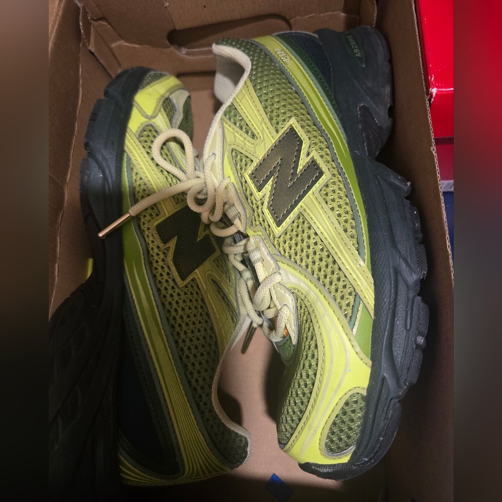 New Balance Yellow-Lime & Olive Green Mesh Running Sneakers